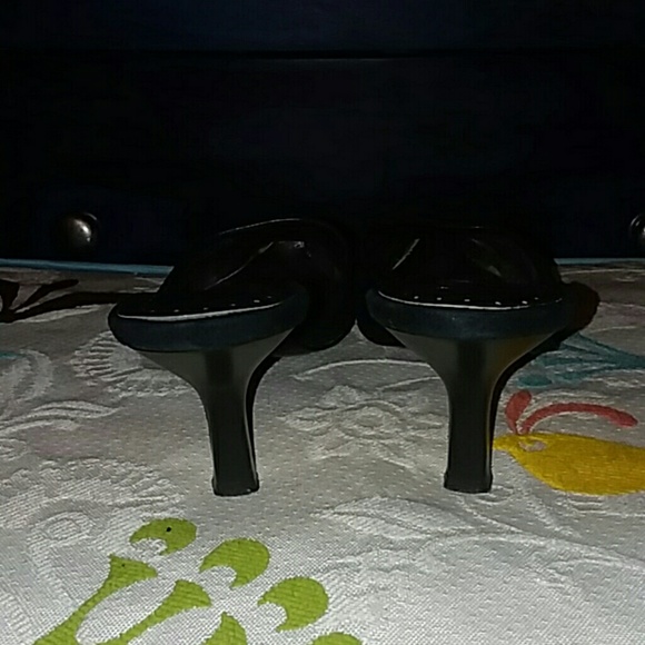 black suede size 8 bcbg girls kitten pumps made in - Picture 5 of 5